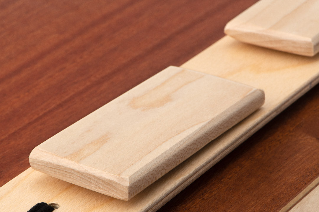 Par de castañuelas con caja Click - arce