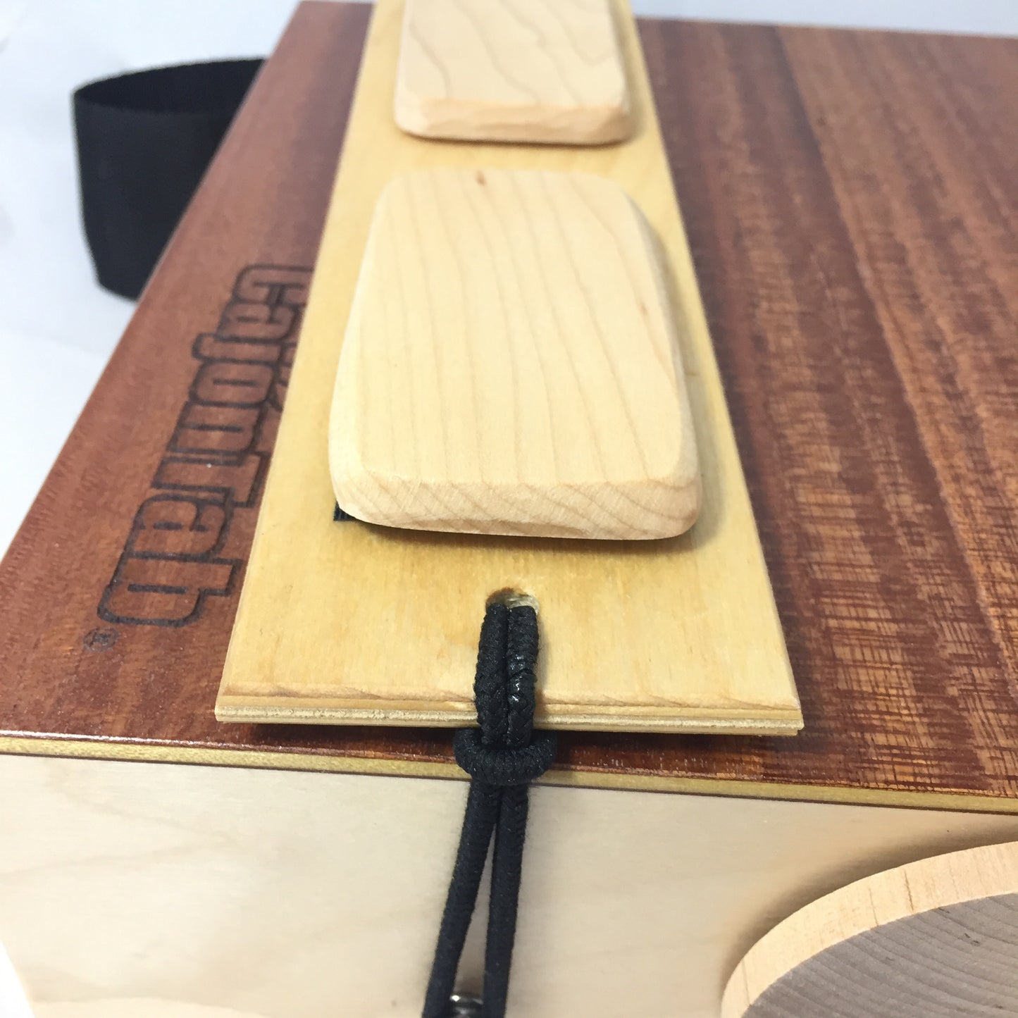 CajonTab®️ 10” con caja de clic de arce duro