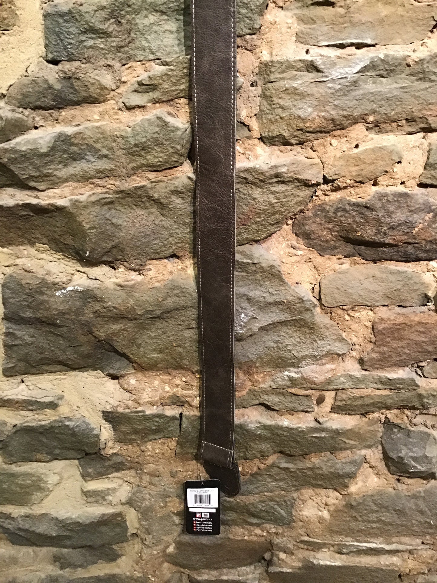 Perri’s Leathers 2” Classy Line Italian Top Grain guitar strap