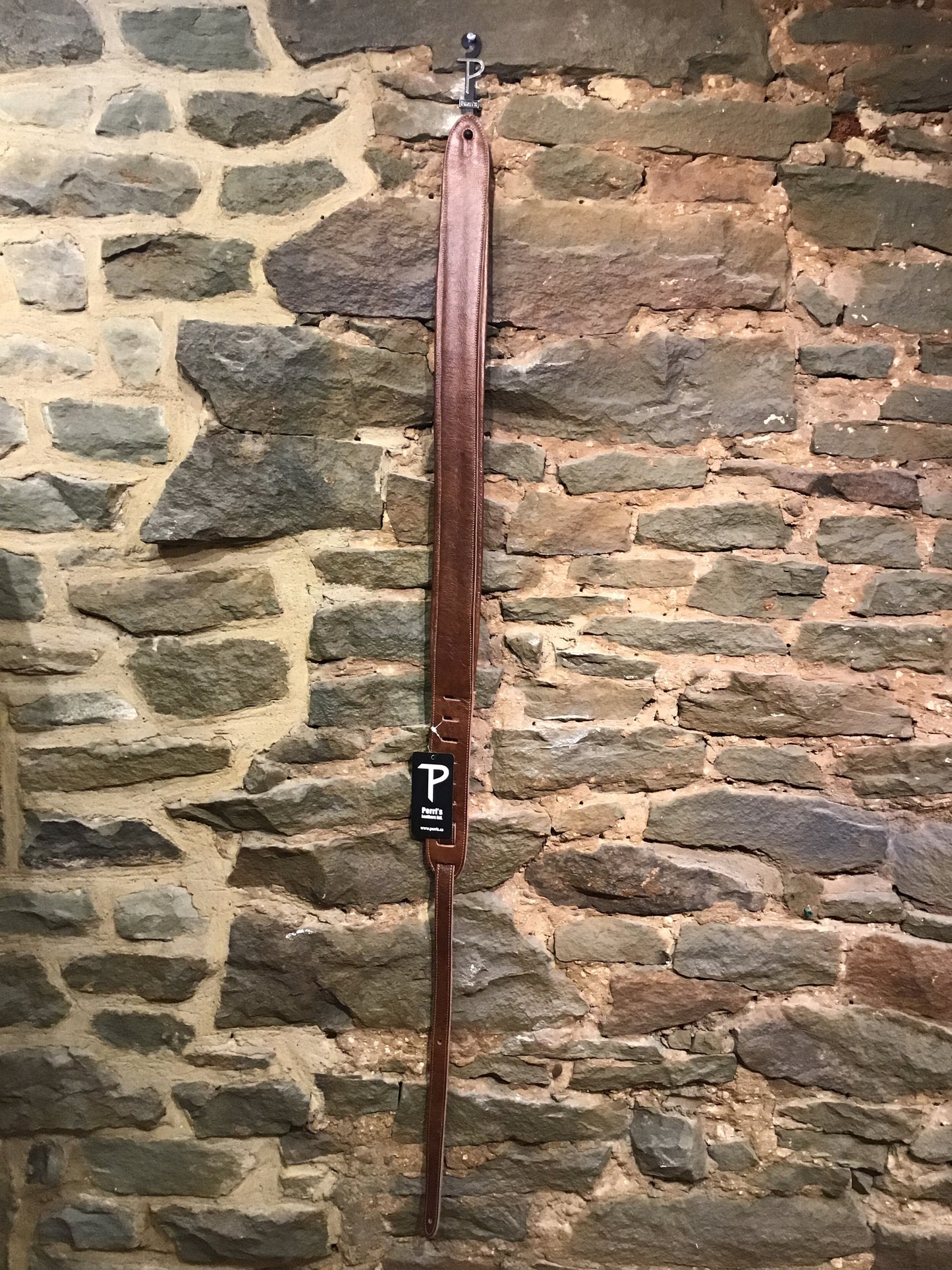 Perri's Leathers Correa de guitarra de cuero para sofá súper suave acolchada de 2,5"