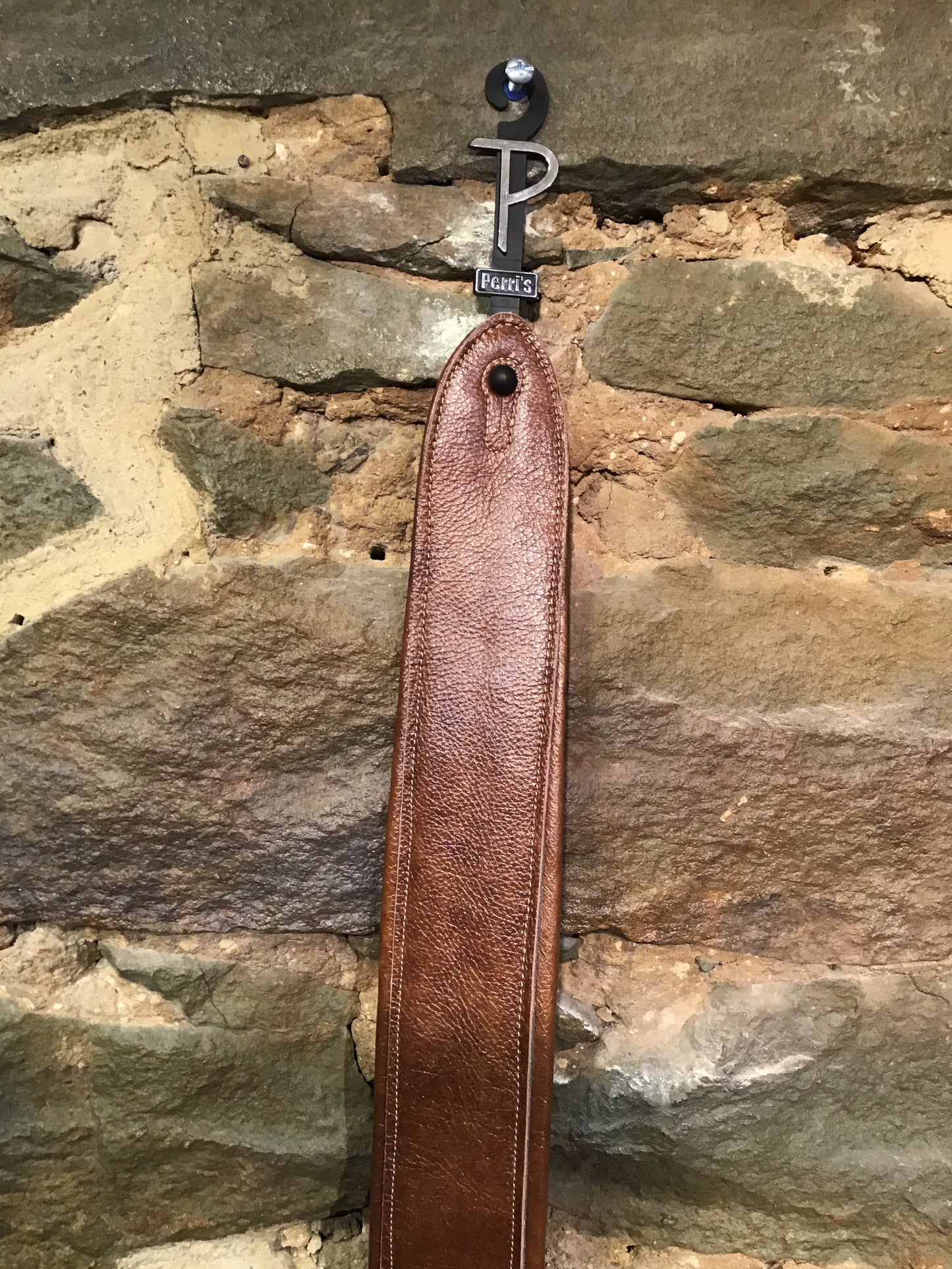 Perri's Leathers Correa de guitarra de cuero para sofá súper suave acolchada de 2,5"