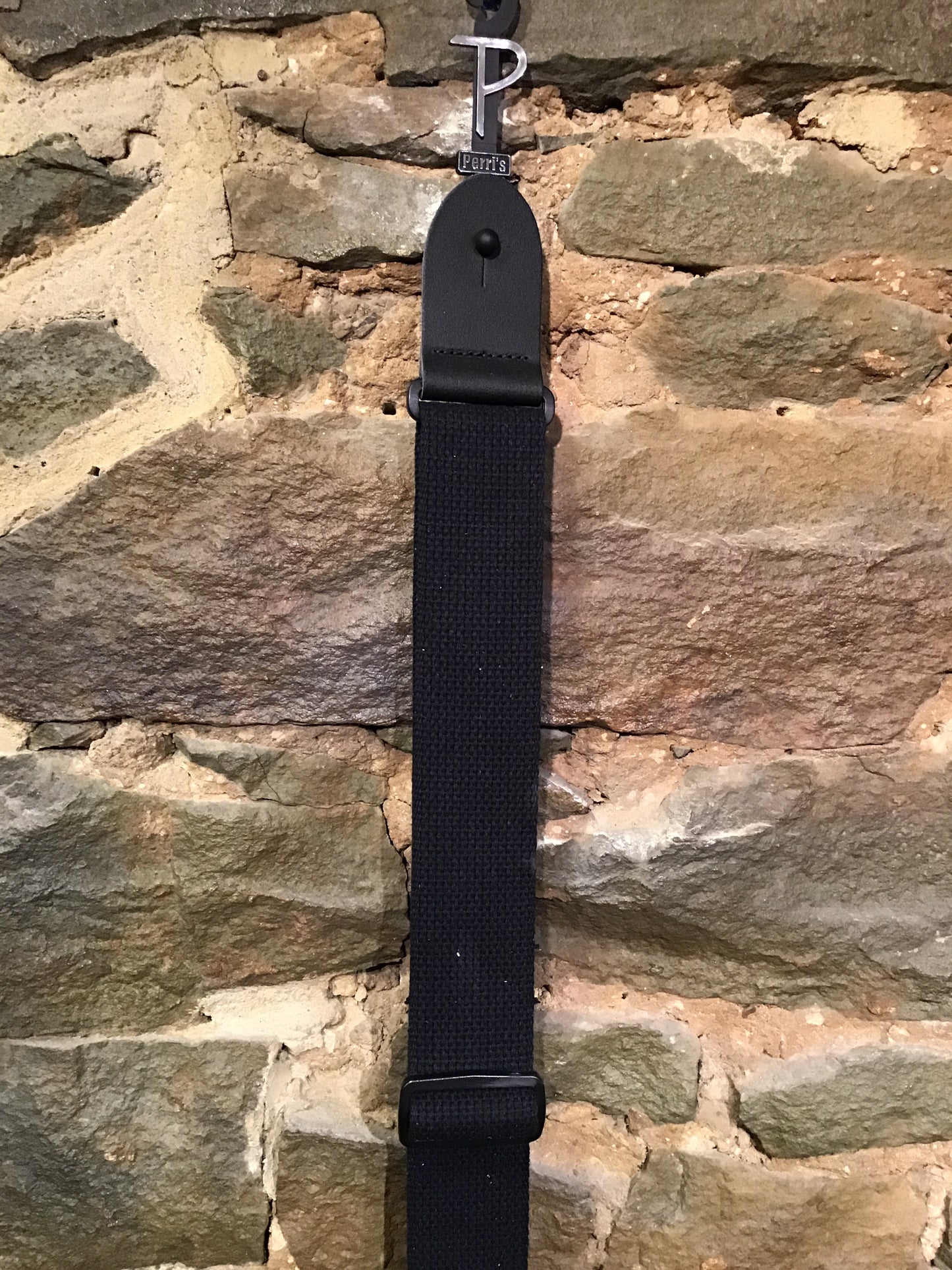 Perri’s Leathers 2” basic black cotton guitar strap